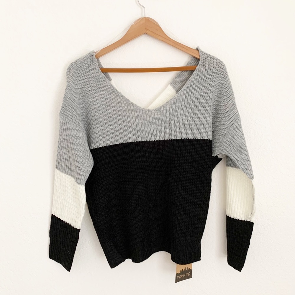 Twist Sweater - Picture 10 of 12